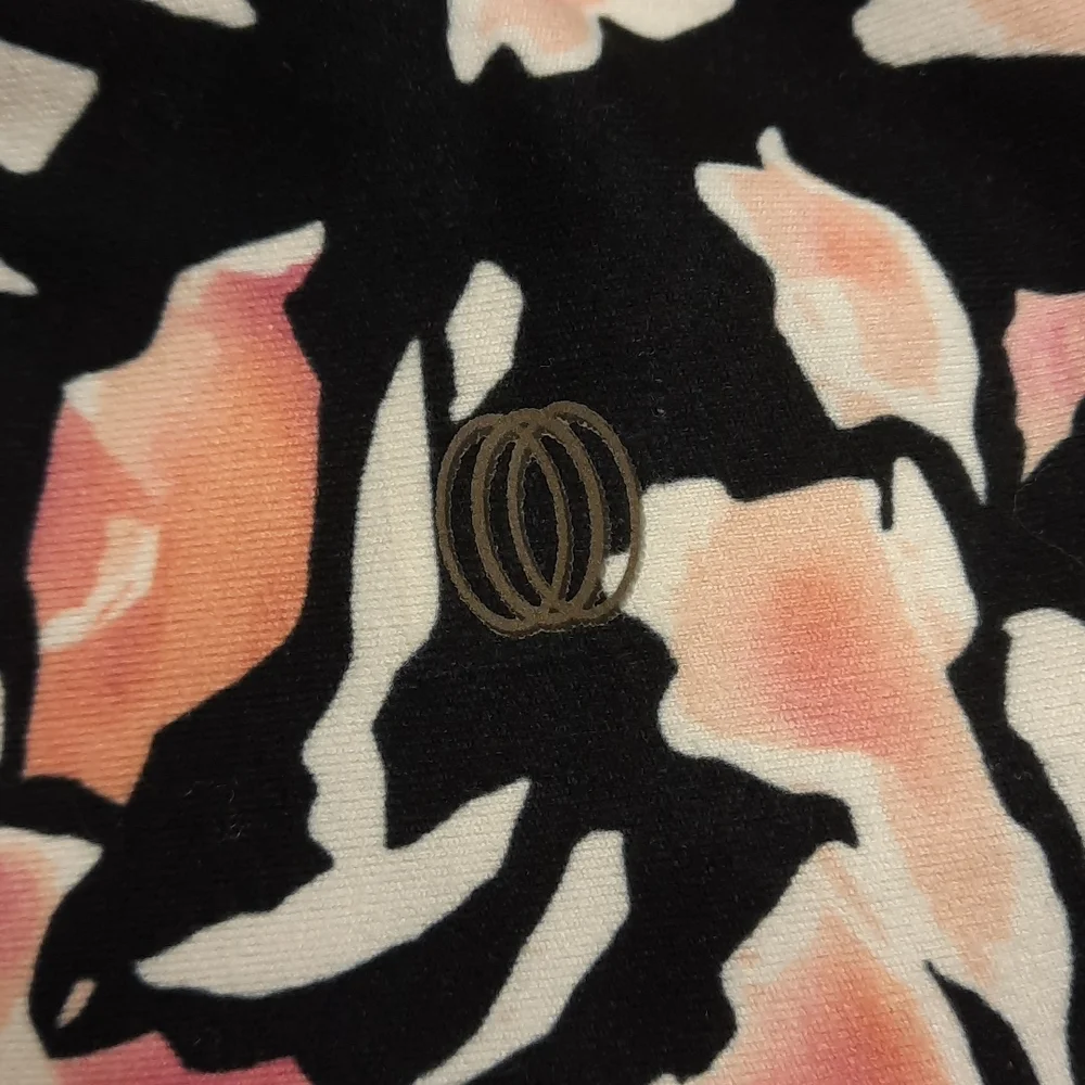 NWT, Balance Collection Magenta Lust Dream Floral Compression Leggings